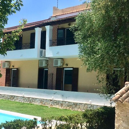 Villa-Toula Рода Екстериор снимка
