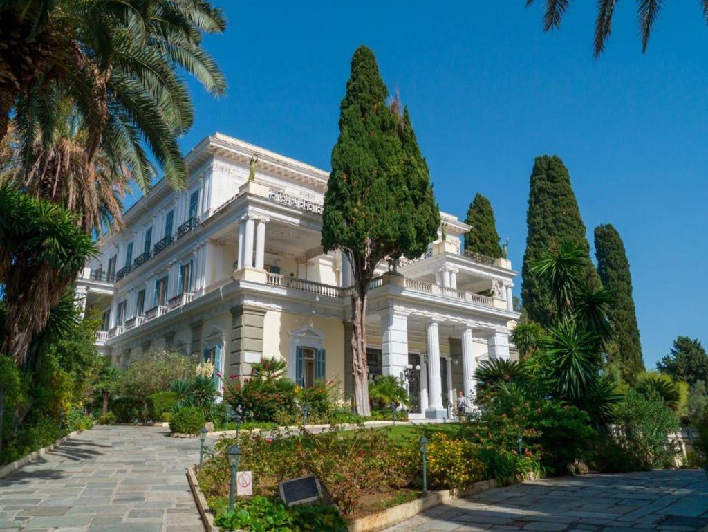 Villa-Toula Рода Екстериор снимка